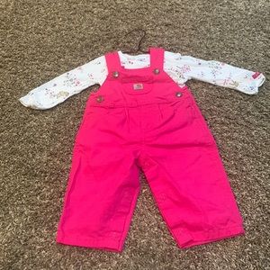 Cathartic girls 9m bibs excellent used condition bibs never worn
